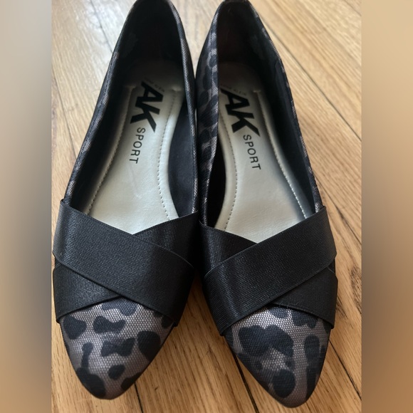AK Anne Klein Sport Women's leopard print Flats, medium width - 8 - Picture 3 of 6